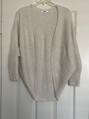 Uniqlo Women's Open-Front Cardigan Sweater in Cream
